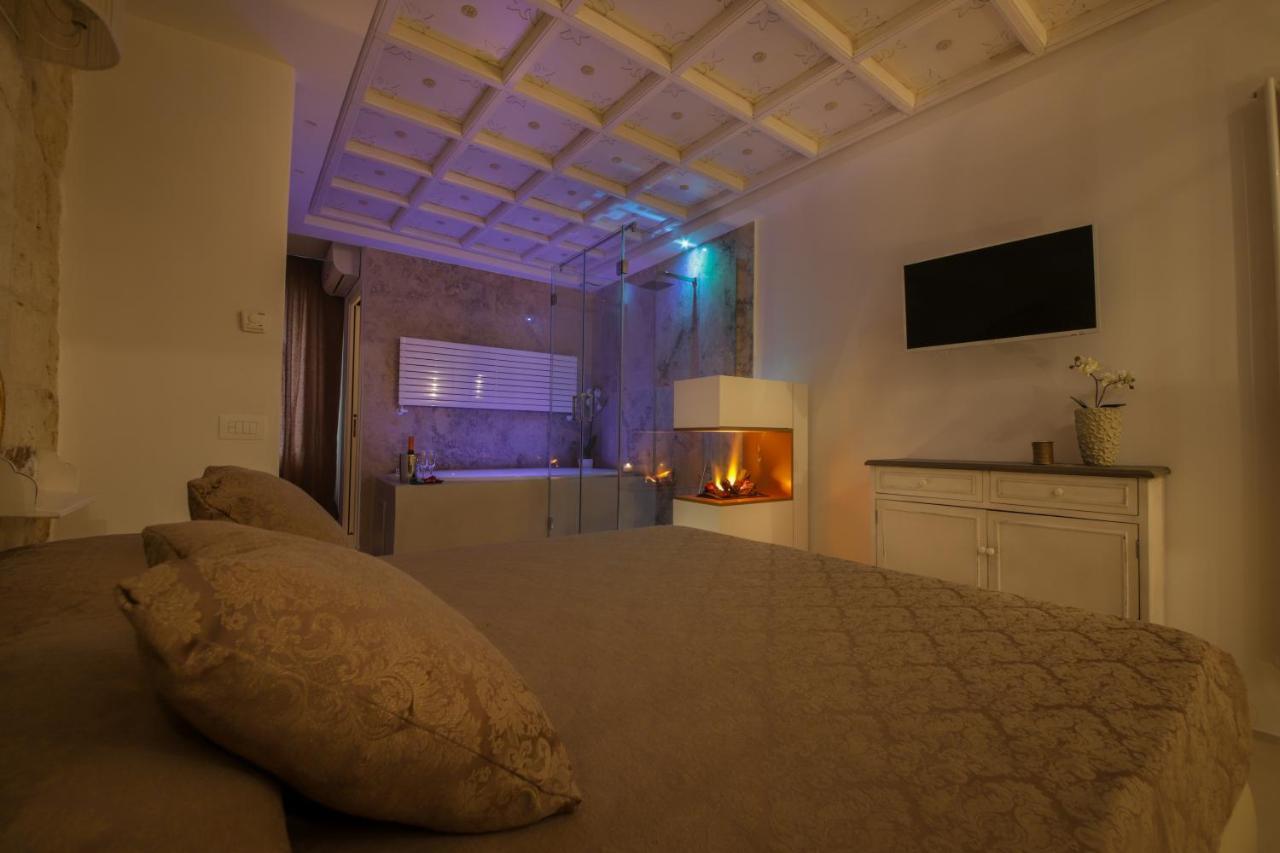 Palazzo Stapane Home Suite 9 - Luxury Living Monopoli Ngoại thất bức ảnh