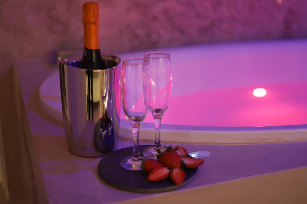 Palazzo Stapane Home Suite 9 - Luxury Living Monopoli Ngoại thất bức ảnh